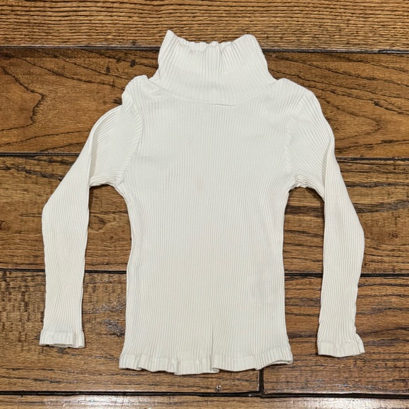 Little English Other - NWOT Little English Girls Ribbed Turtleneck Size 5